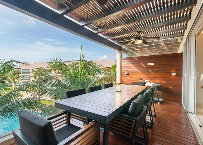 Apartment Beachfront Penthouse With Jacuzzi & Club *
