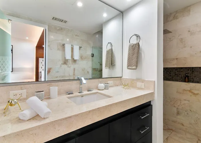 Beachfront Penthouse With Jacuzzi & Club Apartment Playa del Carmen