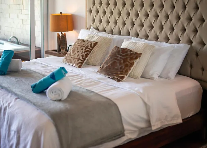 Beachfront Penthouse With Jacuzzi & Club Apartment Playa del Carmen