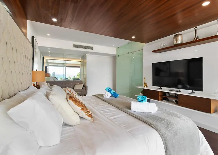 Beachfront Penthouse With Jacuzzi & Club Apartment Playa del Carmen